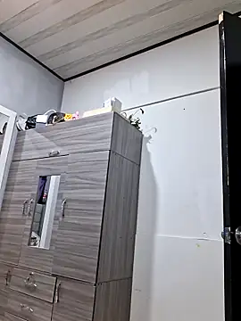 Gyal 8  online show from 02/02/26, 04:11