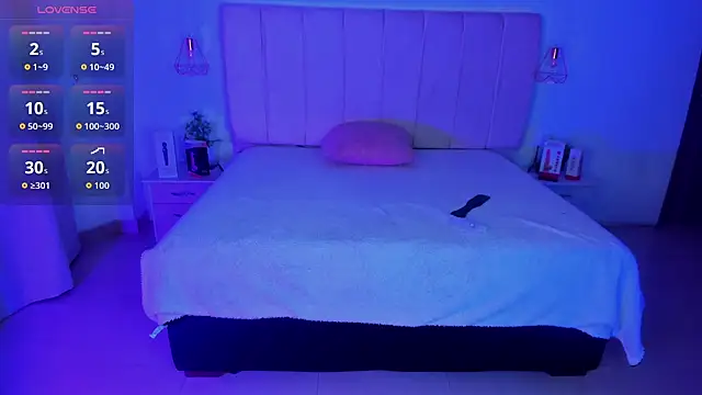 Gyal 8  online show from 02/09/26, 03:54