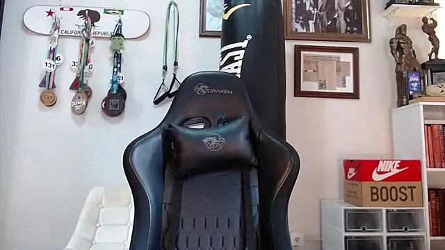 henryhadesflirt online show from 01/06/26, 12:20