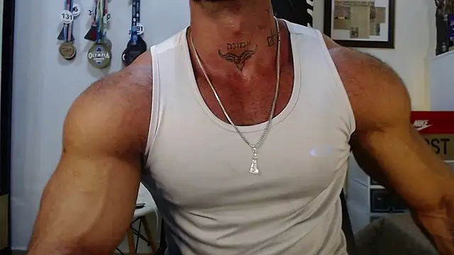 henryhadesflirt online show from 04/01/26, 07:55