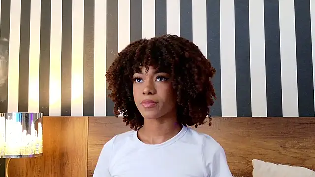 Stellaciel  online show from 10/28/25, 10:12