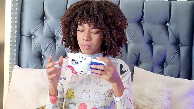 Stellaciel  online show from 11/19/25, 09:48