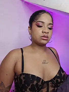 camilafoox7 online show from 10/09/25, 11:58