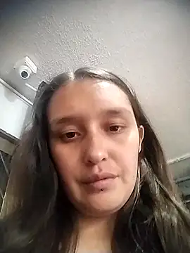Karla-giraldo  online show from 10/17/25, 09:28