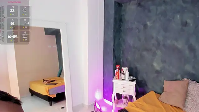 SaraGuzmann online show from 01/09/26, 07:37