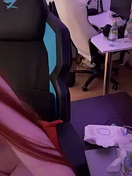 molirel online show from 09/27/25, 09:20