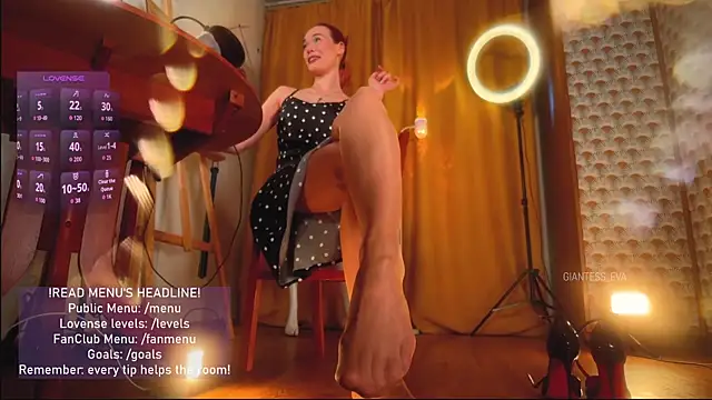 Snapshot of Giantess_Eva chatting on 07/18/26, 04:44 Giantess Eva online show from 07/18/26, 04:44