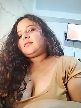 Snapshot of Carolceleste24 chatting on 05/08/26, 11:43 Carolceleste24 online show from 05/08/26, 11:43