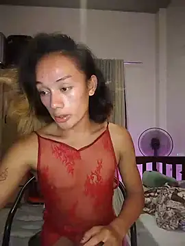 Snapshot of foxylena_latinalicious69 chatting on 10/27/25, 12:31 foxylena latinalicious69 online show from 10/27/25, 12:31