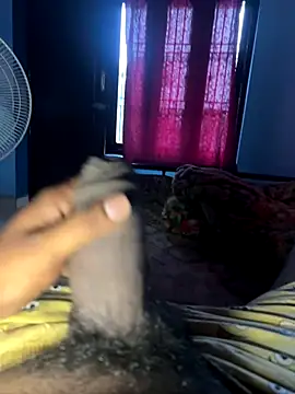 Snapshot of madarasi_chennai chatting on 10/21/25, 07:31 madarasi chennai online show from 10/21/25, 07:31