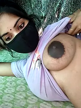 Snapshot of PRACHI-743 chatting on 05/13/26, 01:03 PRACHI-743 online show from 05/13/26, 01:03
