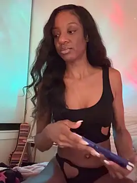 LoveDreaux online show from 12/05/25, 05:49