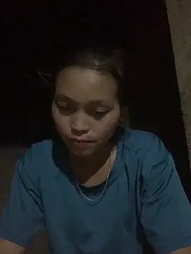 Snapshot of Halyy_xx chatting on 09/29/25, 02:11 Halyy xx online show from 09/29/25, 02:11