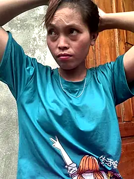 Snapshot of Halyy_xx chatting on 09/30/25, 07:02 Halyy xx online show from 09/30/25, 07:02