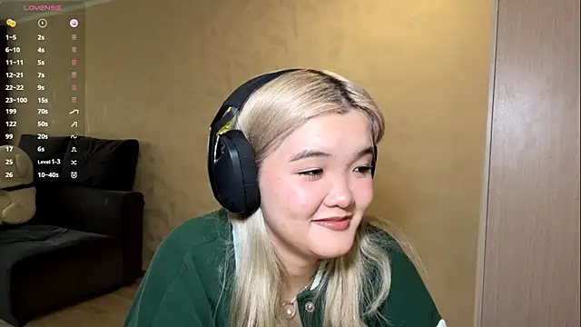 CarolannSide online show from 10/15/25, 05:07