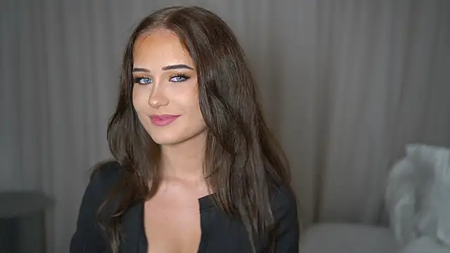 Snapshot of Peachxlush chatting on 11/24/25, 01:22 Peachxlush online show from 11/24/25, 01:22