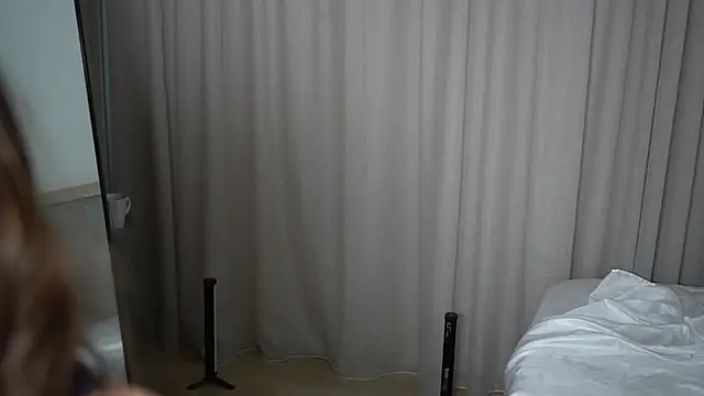 Snapshot of Peachxlush chatting on 12/01/25, 02:33 Peachxlush online show from 12/01/25, 02:33