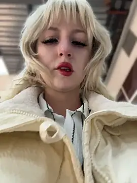 RonnieKiss online show from 04/15/26, 08:54