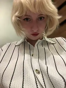 RonnieKiss online show from 05/24/26, 08:30