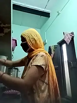 Cute-Charvii online show from 04/28/26, 12:42