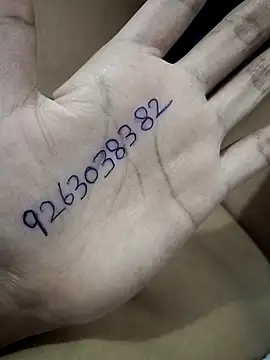 Snapshot of JassiKumari02 chatting on 11/01/25, 06:43 JassiKumari02 online show from 11/01/25, 06:43