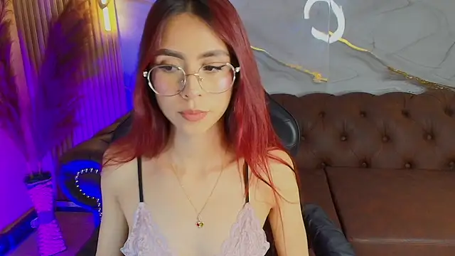 mia tf online show from 11/08/25, 02:06