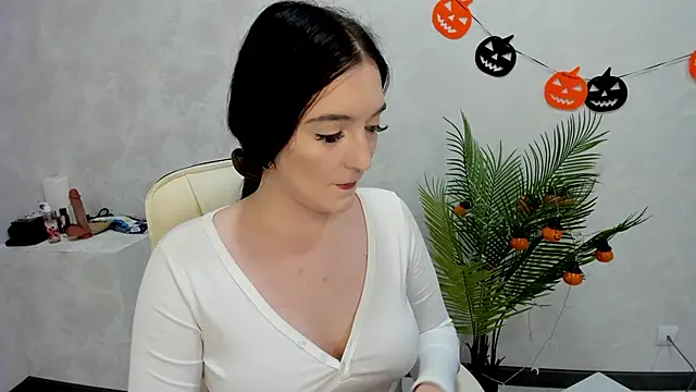 Lesley Wins online show from 10/23/25, 08:13