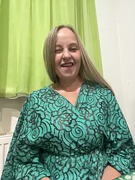 B i r d i e online show from 09/23/25, 06:44