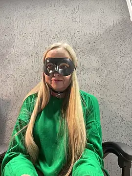 B i r d i e online show from 09/29/25, 10:31