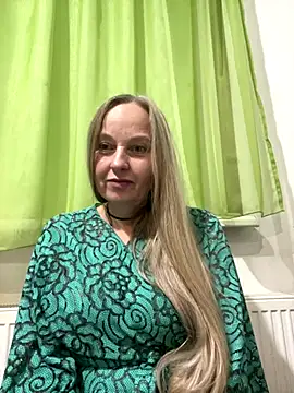 B i r d i e online show from 10/01/25, 06:47