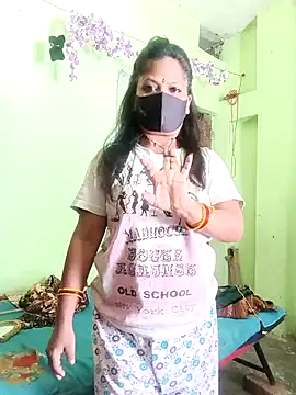 Mona darling21 online show from 05/19/26, 06:31