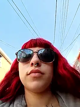 Snapshot of CAROLINA_17- chatting on 09/26/25, 01:04 CAROLINA 17- online show from 09/26/25, 01:04