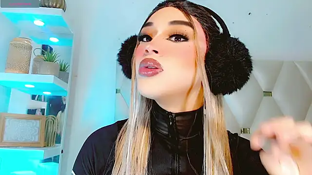  IsabellaRousse online show from 03/06/26, 08:05