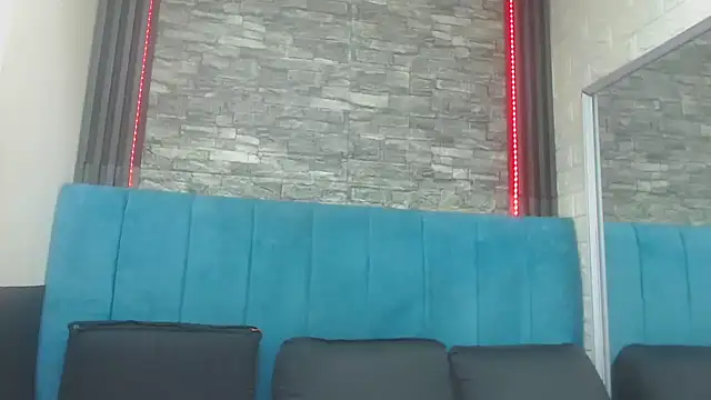 Lil Rose2006 online show from 11/18/25, 03:05