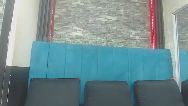 Lil Rose2006 online show from 11/19/25, 12:49