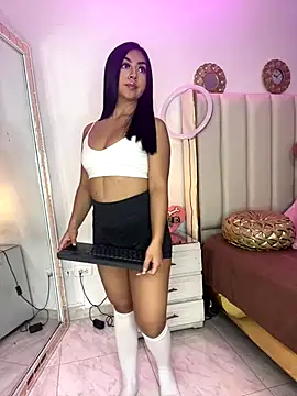 Snapshot of JadeBennett_ chatting on 10/11/25, 03:50 JadeBennett  online show from 10/11/25, 03:50