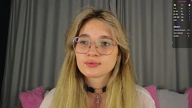 vivyboo111 online show from 11/14/25, 08:18