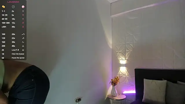 EmillyLim online show from 04/09/26, 08:25