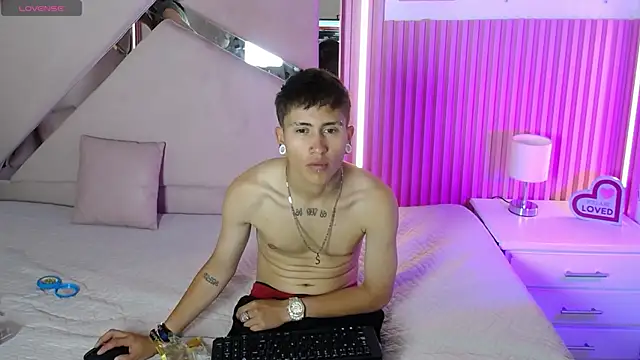 oblivionlove online show from 10/04/25, 02:15