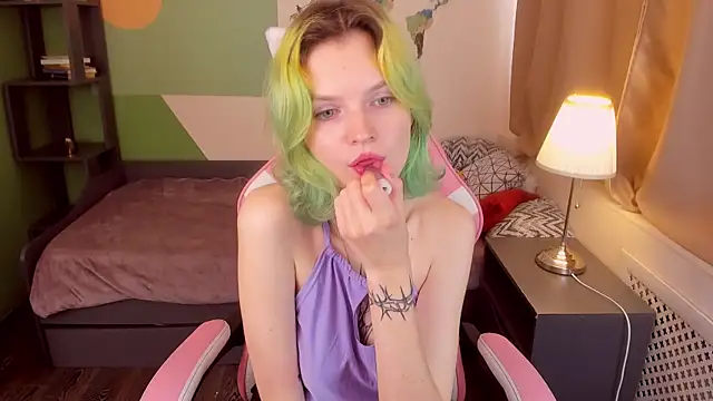 Snapshot of Lika_Sky chatting on 06/23/26, 11:41 Lika Sky online show from 06/23/26, 11:41