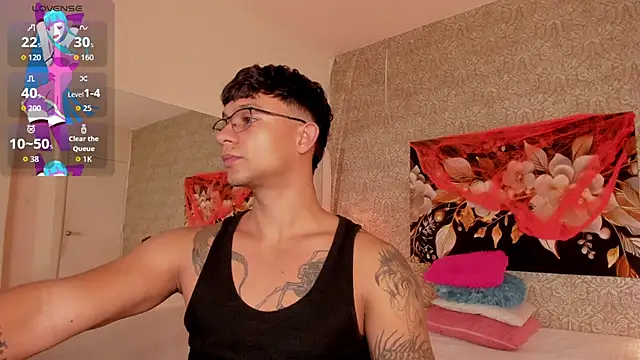 mike wills3 online show from 10/26/25, 01:28