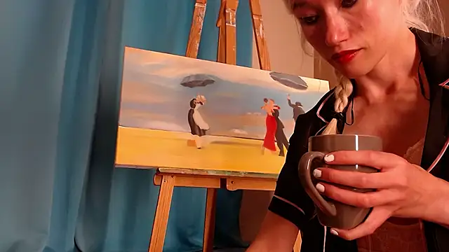 Snapshot of GirlFeetQueen chatting on 09/23/25, 12:57 GirlFeetQueen online show from 09/23/25, 12:57