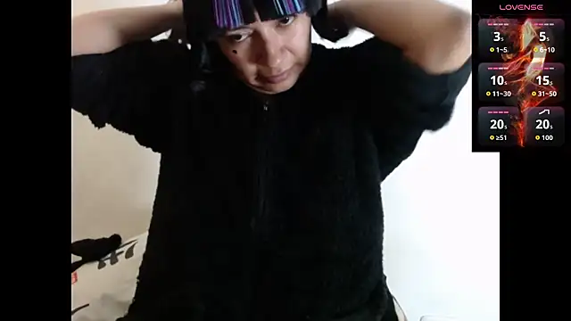 Acelinrose online show from 09/29/25, 10:09