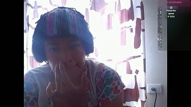 Snapshot of Acelinrose chatting on 06/11/26, 06:28 Acelinrose online show from 06/11/26, 06:28
