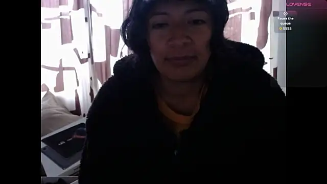 Snapshot of Acelinrose chatting on 07/15/26, 12:21 Acelinrose online show from 07/15/26, 12:21