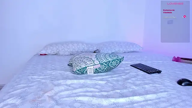 DAYANNAVELEZ online show from 05/18/26, 12:40