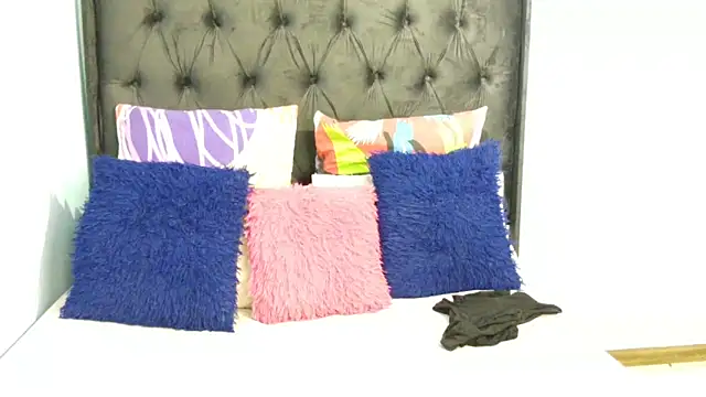 Dandelion enigman online show from 10/20/25, 06:30