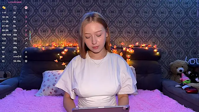 FieryAmelia online show from 11/12/25, 04:18