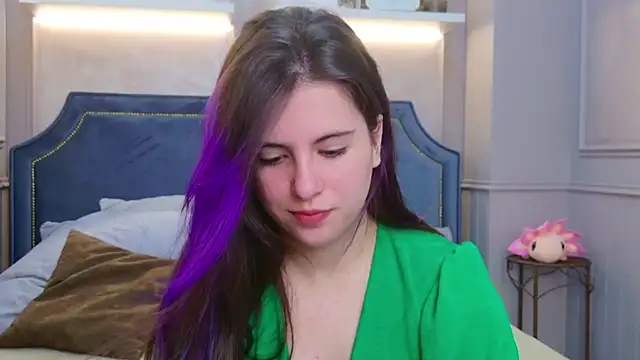 Akira Halls online show from 11/25/25, 05:51