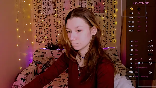 Snapshot of LinaBlossom_ chatting on 01/11/26, 08:19 LinaBlossom online show from 01/11/26, 08:19